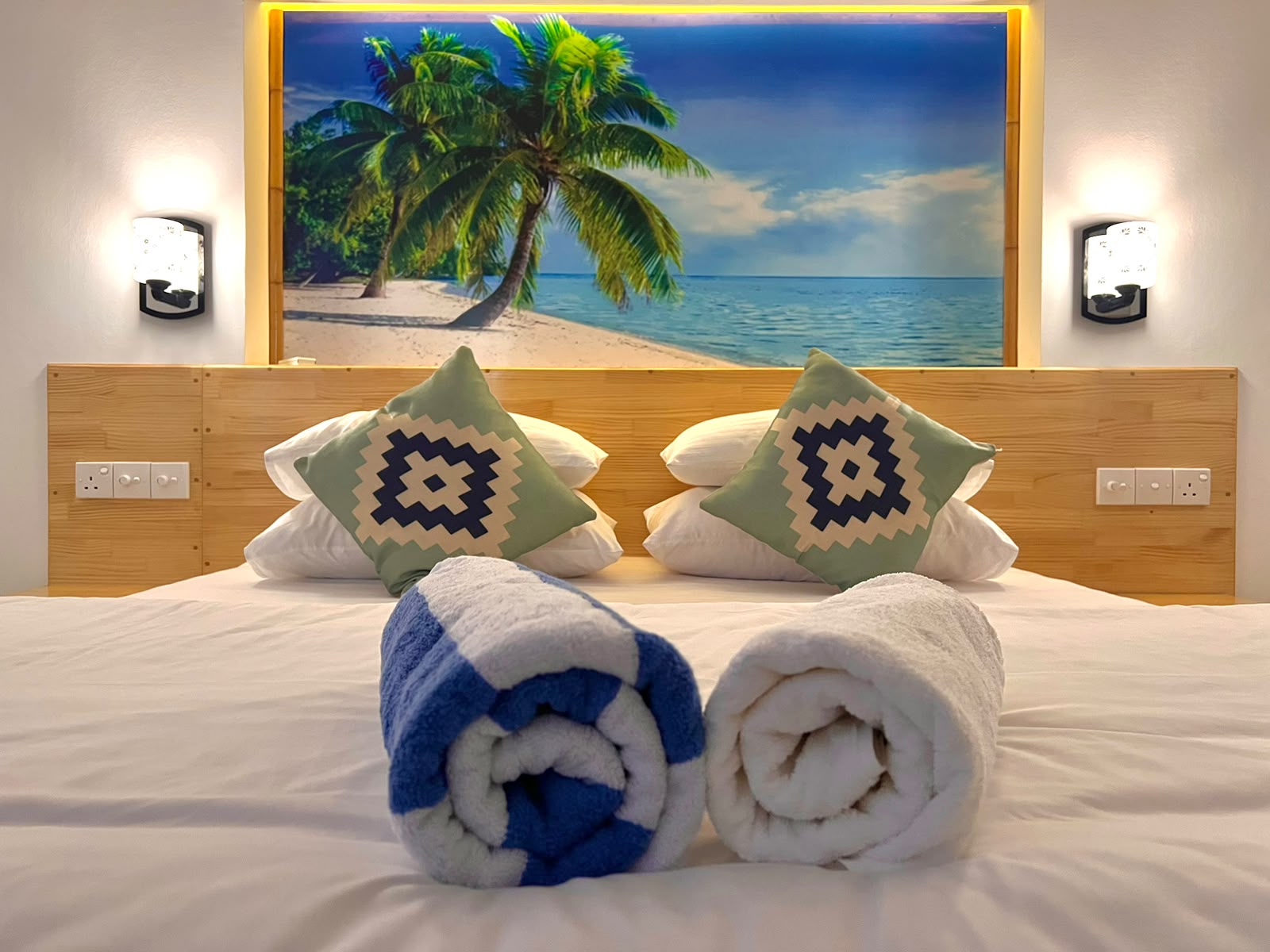 Premium bedding with beach artwork